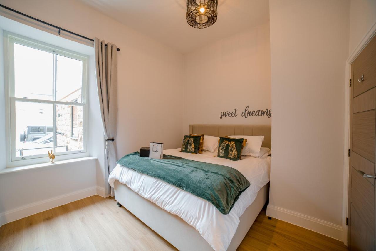 York Place One Harrogate Exterior photo